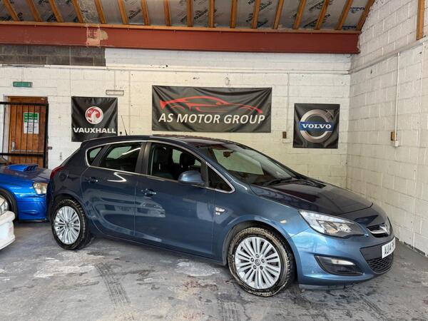 Vauxhall Astra 1.7 CDTi ecoFLEX Excite Euro 5 5dr