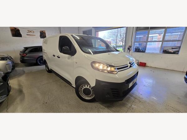 Citroen Dispatch 1.5 BlueHDi 1000 X Pro M Panel Van 6dr Diesel Manual FWD 2 Euro 6 (s/s) (100 ps) 1 Owner From New!