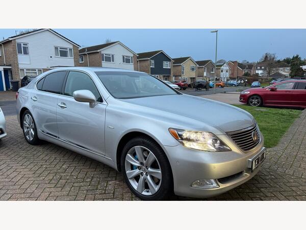 Lexus LS 5.0 600h V8 CVT 4WD Euro 5 (s/s) 4dr