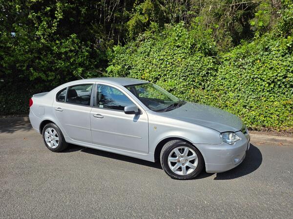 Proton GEN-2 1.6 4dr