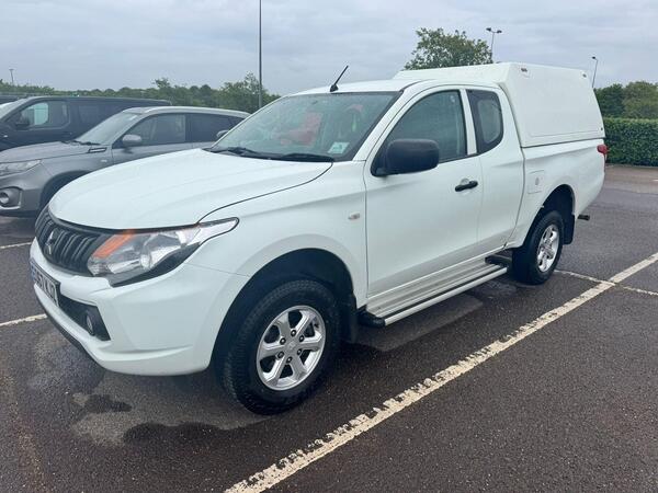 Mitsubishi L200 2.4 DI-D CC 4Life 4WD Euro 6 (s/s) 4dr