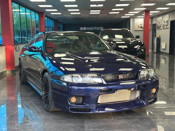 Nissan Skyline 2.6 GT-R V Spec Coupe 2dr Petrol Manual (280 bhp)