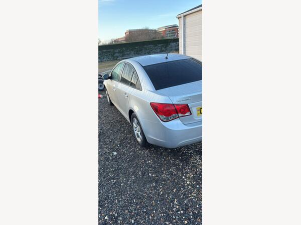 Chevrolet Cruze 1.6 LS Auto Euro 5 4dr