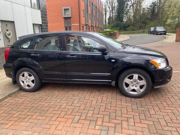 Dodge Caliber 2.0 SXT CVT 5dr