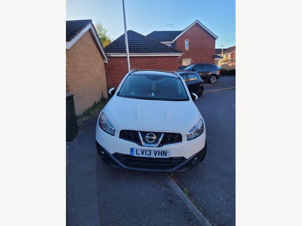 Nissan Qashqai+2 2.0 Tekna CVT 4WD Euro 5 5dr (AVM)