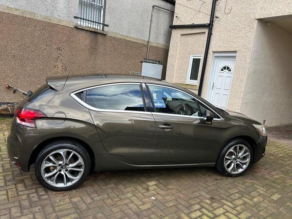 Citroen DS4 1.6 e-HDi Airdream DStyle EGS6 Euro 5 (s/s) 5dr