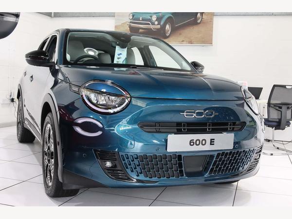 Fiat 600e 54kWh La Prima Auto 5dr