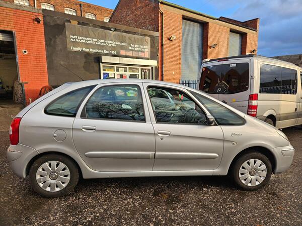 Citroen Xsara Picasso 1.6 HDi Exclusive 5dr
