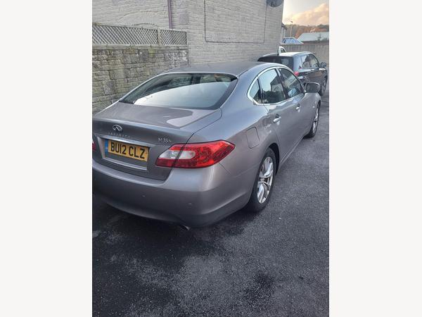 Infiniti M 3.5 35h V6 GT Premium Auto Euro 5 (s/s) 4dr