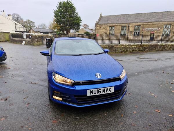 Volkswagen Scirocco 2.0 TDI BlueMotion Tech R-Line Euro 6 (s/s) 3dr