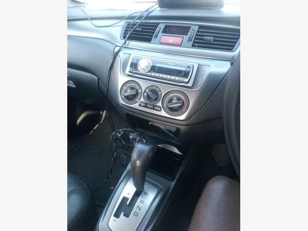 Mitsubishi Lancer 1.6 Elegance 4dr