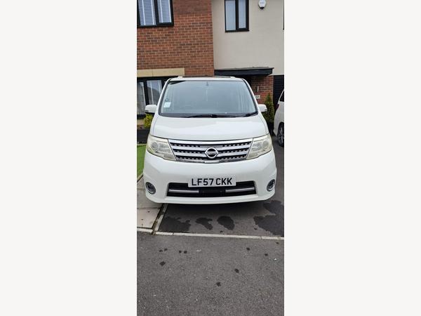 Nissan Serena AUTOMATIC 5dr