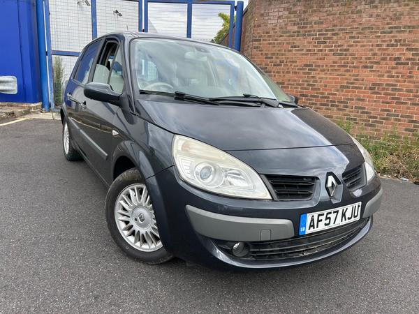 Renault Scenic 1.6 VVT Privilege 5dr