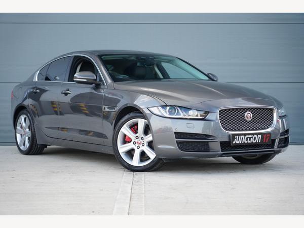 Jaguar XE 2.0d Portfolio Auto AWD Euro 6 (s/s) 4dr