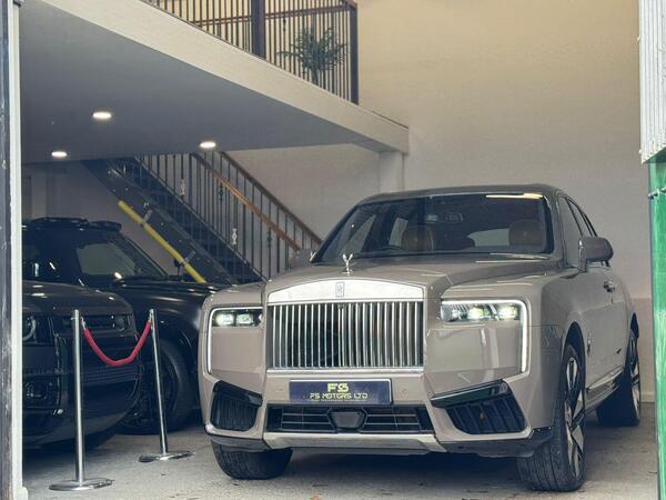 Rolls-Royce Cullinan Series II 6.75 V12 Auto 4WD Euro 6 5dr