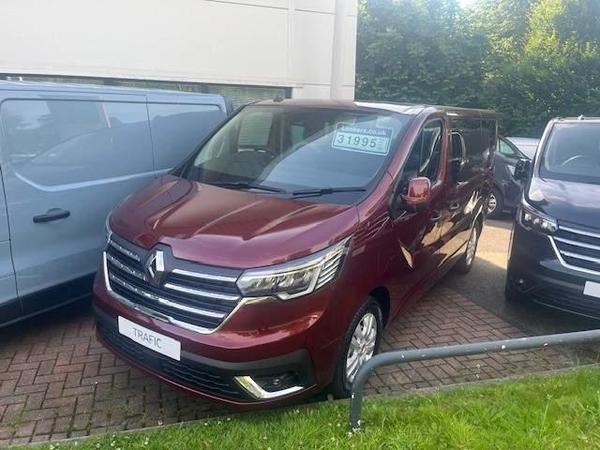 Renault Trafic 2.0 dCi 28 Extra SWB Euro 6 (s/s) 5dr (9 Seat)