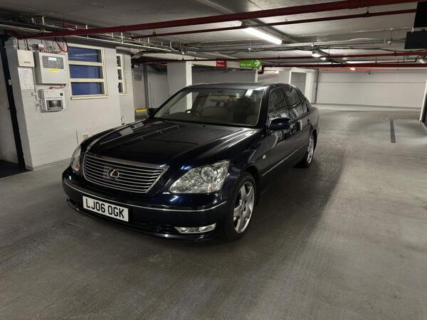 Lexus LS 4.3 430 4dr