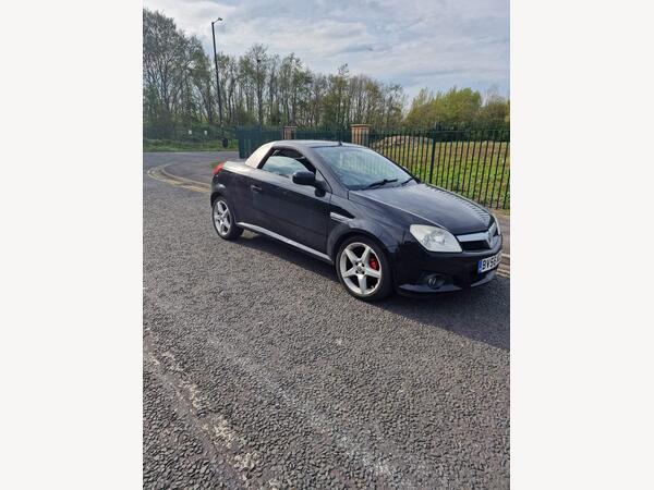Vauxhall Tigra 1.4i 16v Exclusiv 2dr (a/c)