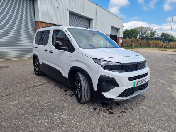 Peugeot e-Rifter 52kWh GT Standard MPV Auto 5dr (7.4kW Charger)