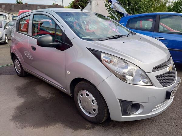 Chevrolet Spark 1.0i + Euro 5 5dr (No a/c)