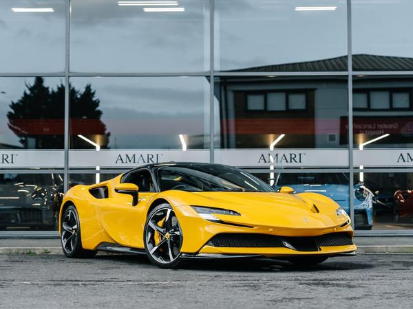Ferrari SF90 Stradale 4.0T V8 7.9kWh F1 DCT 4WD Euro 6 (s/s) 2dr