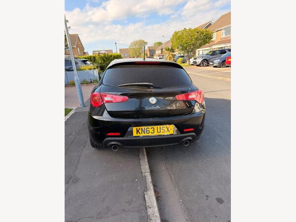 Alfa Romeo Giulietta 2.0 JTDM-2 Sportiva TCT Euro 5 (s/s) 5dr