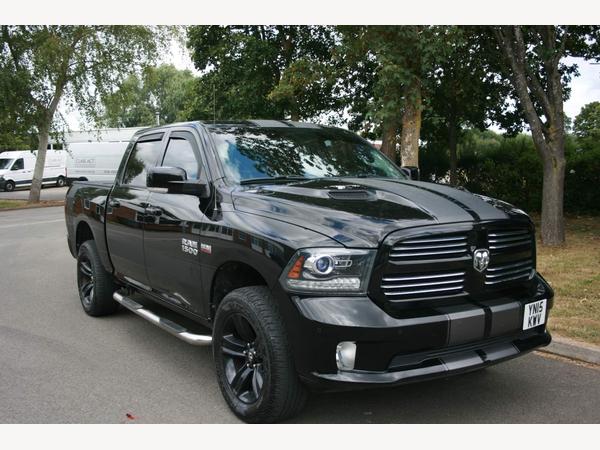 Dodge RAM V8 Hemi Sport 4dr petrol 390bhp