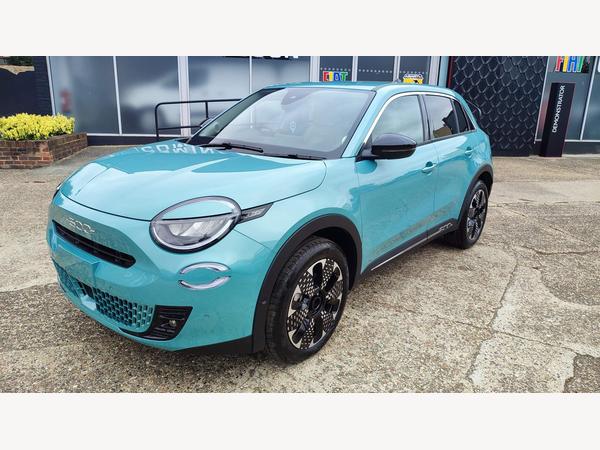 Fiat 600e 54kWh La Prima Auto 5dr