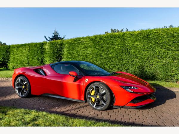 Ferrari SF90 Spider 4.0T V8 7.9kWh F1 DCT 4WD Euro 6 (s/s) 2dr