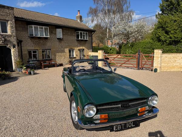Triumph TR6
