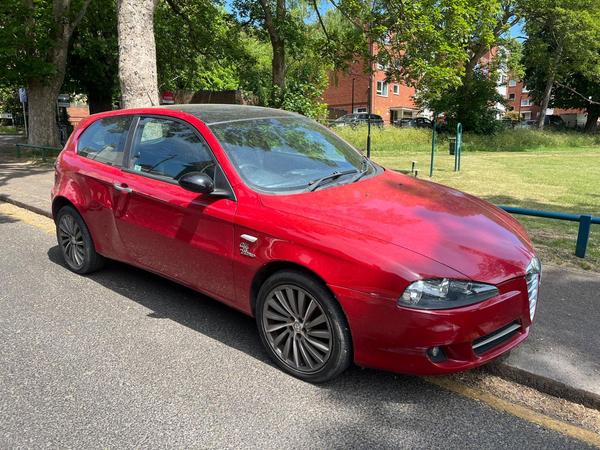 Alfa Romeo 147 1.9 JTDM 8V Collezione 3dr