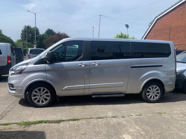 Ford Tourneo Custom 2.0 310 EcoBlue Titanium L2 Euro 6 (s/s) 5dr
