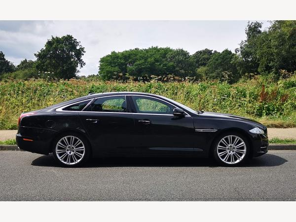 Jaguar XJ 3.0 V6 Portfolio Auto Euro 5 (s/s) 4dr