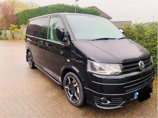 Volkswagen Transporter Sportline 2.0 BiTDI Sportline T32 Kombi 4dr Diesel DSG L1 H1 (214 g/km, 178 bhp)
