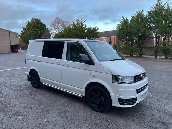 Volkswagen Transporter Sportline 2.0 BiTDI Sportline T32 Kombi 4dr Diesel Manual L1 H1 (205 g/km, 178 bhp)