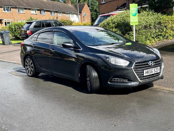 Hyundai i40 1.7 CRDi Blue Drive Premium DCT Euro 6 (s/s) 4dr