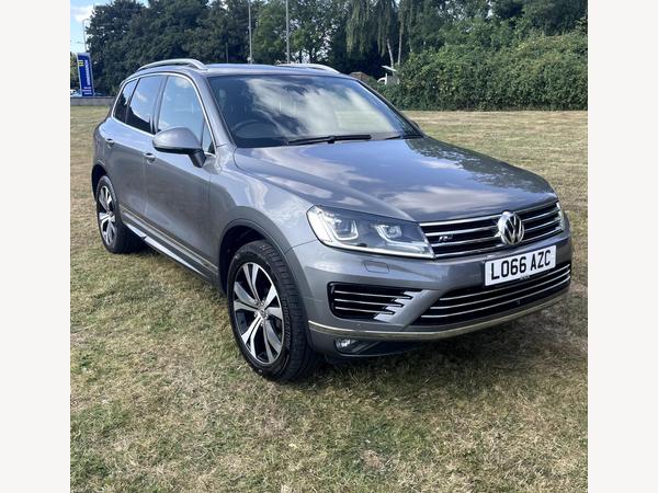 Volkswagen Touareg 3.0 TDI V6 BlueMotion Tech R-Line Tiptronic 4WD Euro 6 (s/s) 5dr