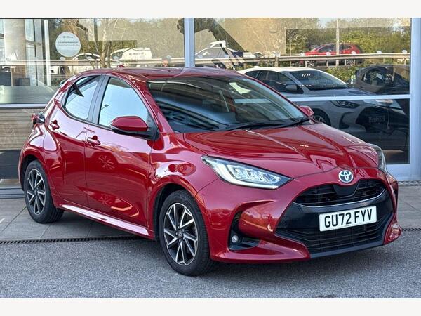 Toyota Yaris 1.5 VVT-h Design E-CVT Euro 6 (s/s) 5dr