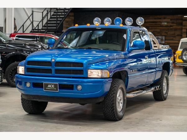 Dodge RAM 1500 5.2L Magnum V8 Auto 4×4 4dr