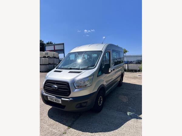 Ford Transit 2.2 TDCi 350 HDT Minibus 4dr Diesel Manual L2 H2 (196 g/km, 153 bhp)