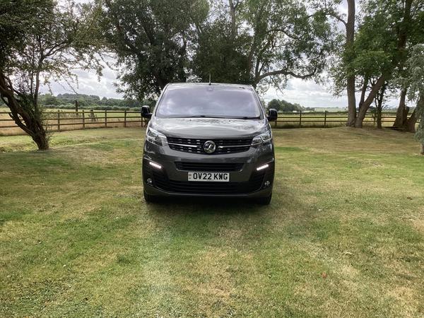 Vauxhall Vivaro 2.0 Turbo D 3100 Elite Crew Van Double Cab 5dr Diesel Manual L2 H1 Euro 6 (s/s) (145 ps)
