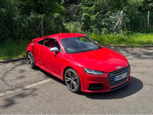 Audi TTS 2.0 TFSI quattro Euro 6 (s/s) 3dr