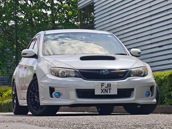 Subaru Impreza 2.5T WRX STI (300PS) 5dr