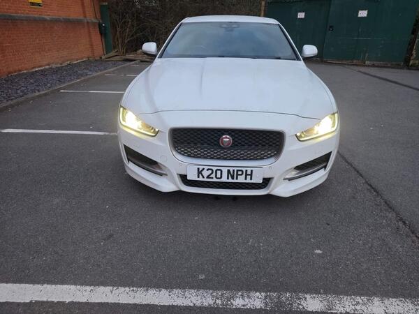 Jaguar XE 2.0d R-Sport Auto Euro 6 (s/s) 4dr