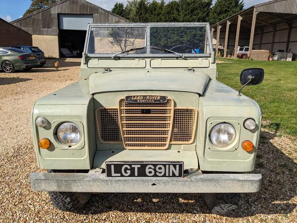 Land Rover Series III 2.3D 109 Soft Top