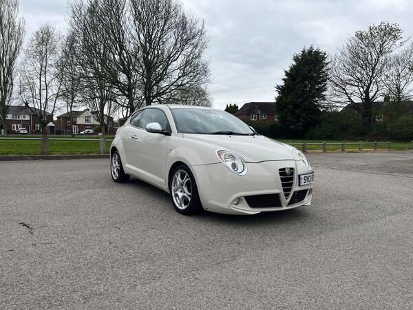 Alfa Romeo MiTo 1.3 JTDM-2 Distinctive Euro 5 (s/s) 3dr