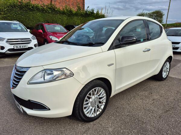 Chrysler Ypsilon 1.2 SE Euro 5 (s/s) 5dr