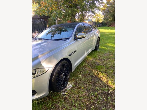 Jaguar XJ 3.0d V6 Premium Luxury Auto Euro 5 4dr