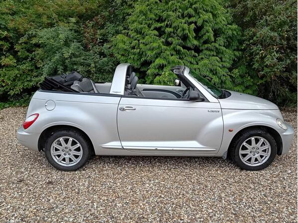 Chrysler PT Cruiser 2.4 Limited RHD 2dr
