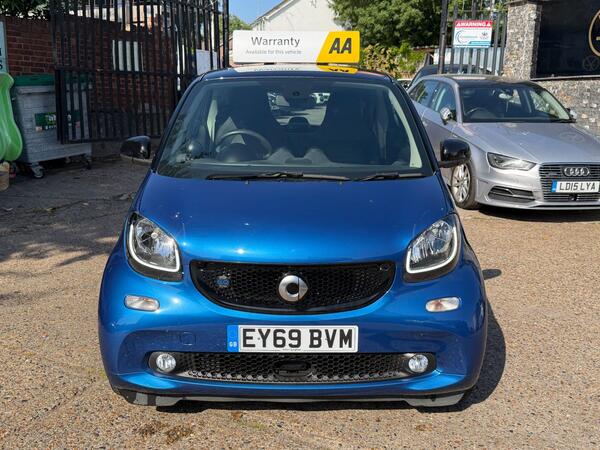 Smart fortwo 17.6kWh Prime (Premium Plus) Auto 2dr (22kW Charger)